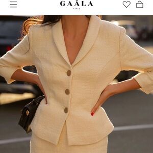 Gaala cream blazer